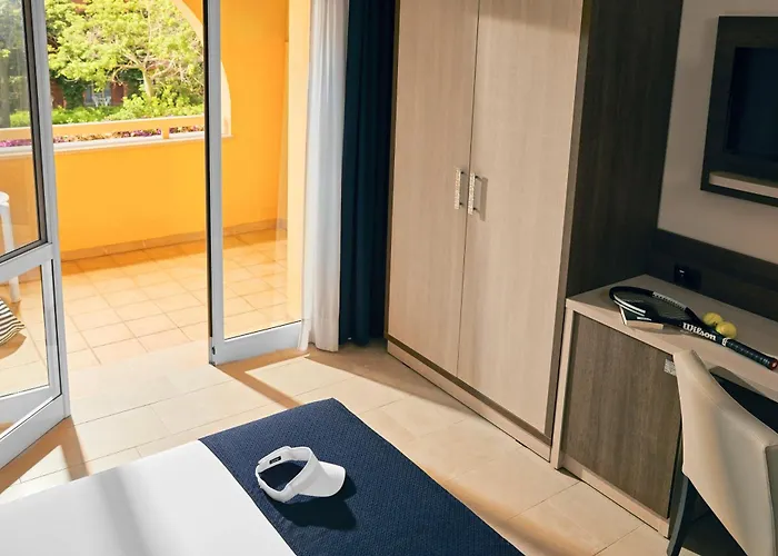 Курортный комплекс Tui Magic Life Calabria Пиццо