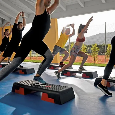 Üdülőközpont Tui Magic Life Calabria 4*