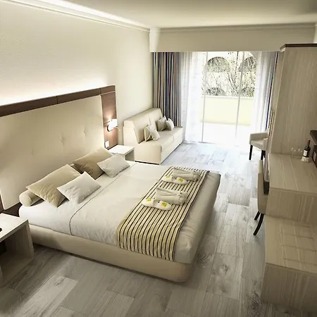 Üdülőközpont Tui Magic Life Calabria 4*