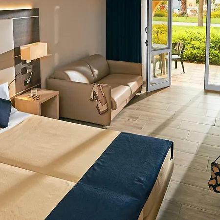 Rezort Tui Magic Life Calabria 4*